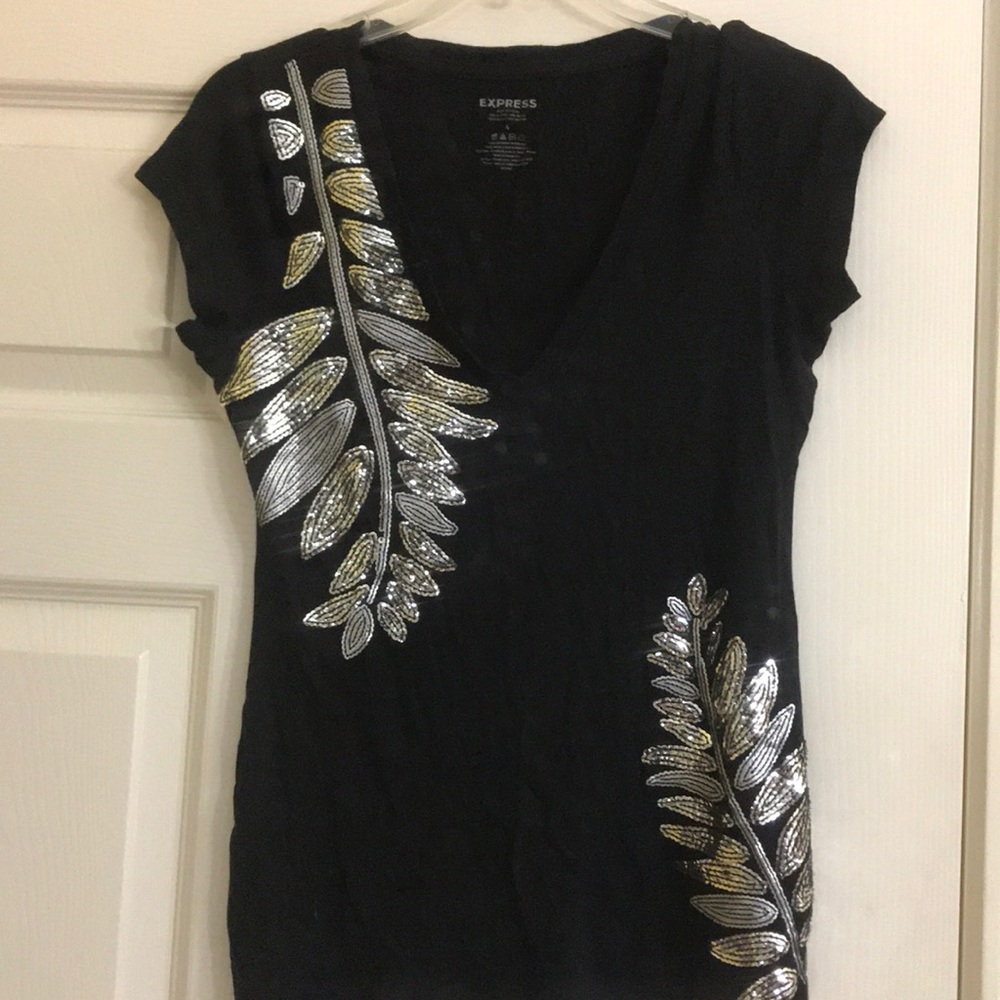 Express embellished Tee